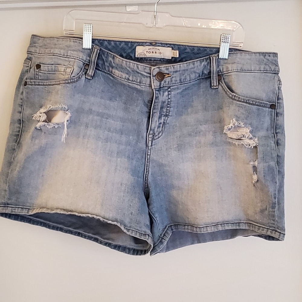 Torrid - Light Washed Distressed Denim Jean Shorts